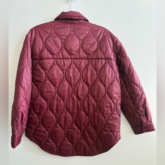 S NEW Aritzia Ganna Quilted Jacket - Picture 11 of 13